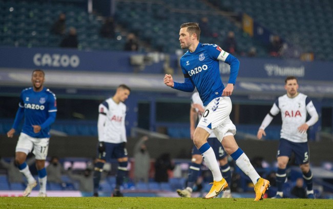 这些高楼将 这些高楼将